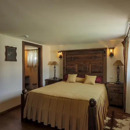 Reinado De Dom Dinis Farm stay Dornes