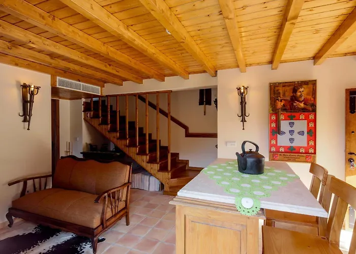 Reinado De Dom Dinis ファームステイ ドルネス